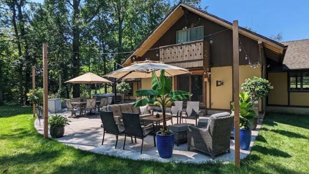Delaware House | Sycamore House- Chalet on the Olentangy River