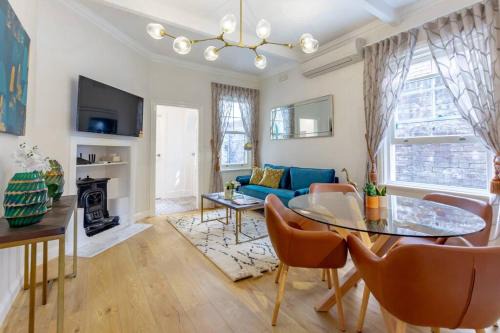 Millers Point Apartment | Sydney CBD Waterview Home 60