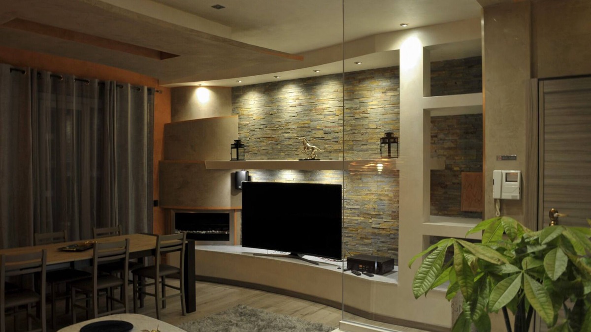 Downtown Apartment | SylGabry Luxury Home