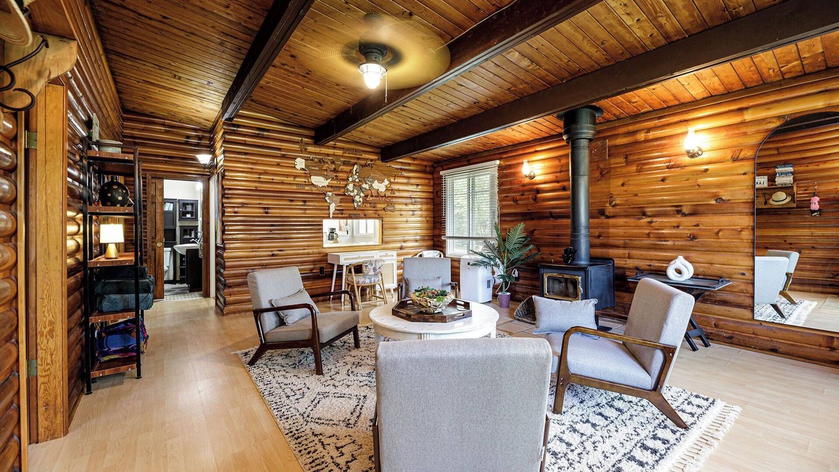 Sylvan Lake Cabin | Sylvan Cabin - 3 BR, Family Fun, Luxurious Yard!