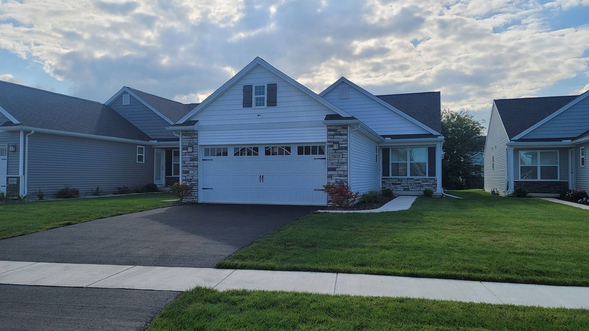 Sylvania Condo | Sylvania Condo with walking access to Pacesetter Park and Quarry Ridge Trail