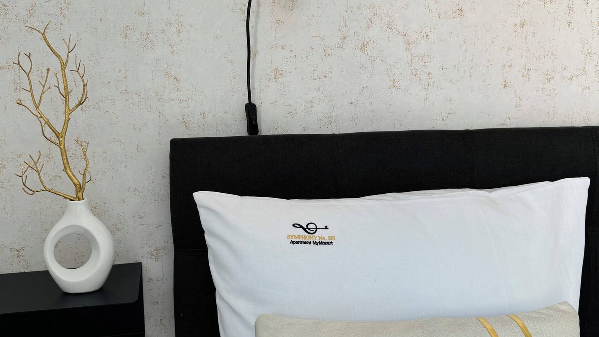 Smichov Condo | Symphony No. 501 - Apartment MyMozart