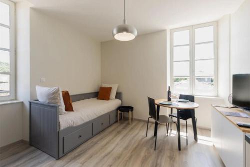 Ruoms Apartment | Syrah
