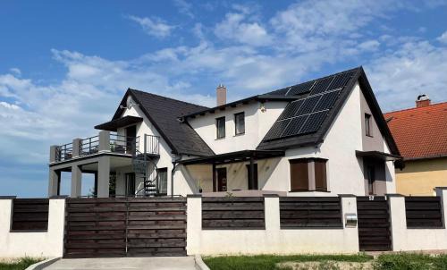 Balatonfokajar Apartment | Szépkilátás Apartman Balatonfőkajár