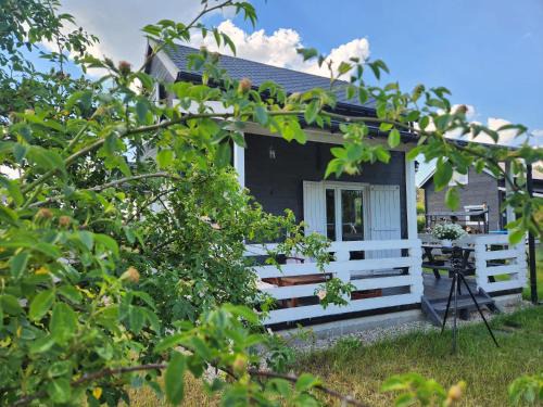 gmina Piotrkow Kujawski House | Szary Domek 3 jacuzzi kominek jezioro klimatyzacja