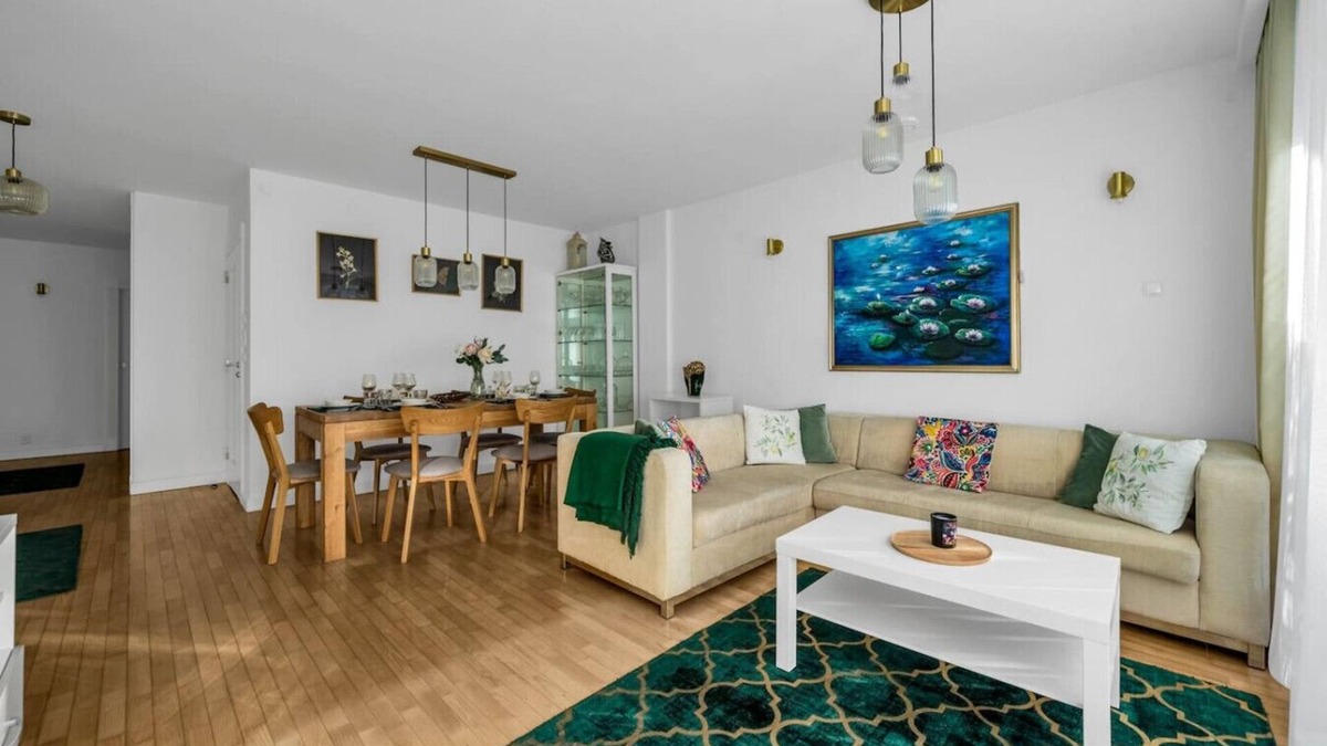 Ochota Apartment | Szczęśliwice Apartment - Home Office and Parking