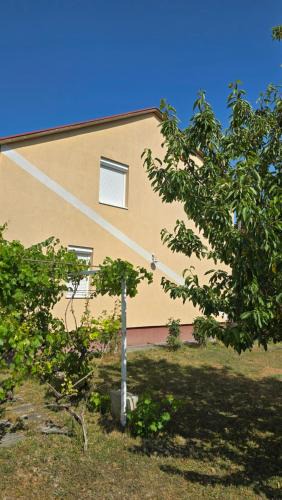 Alsóörs House | Szederinda házikó