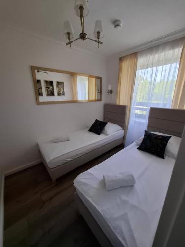 Serock Apartment | Szmaragdowy Apartament nad Zalewem