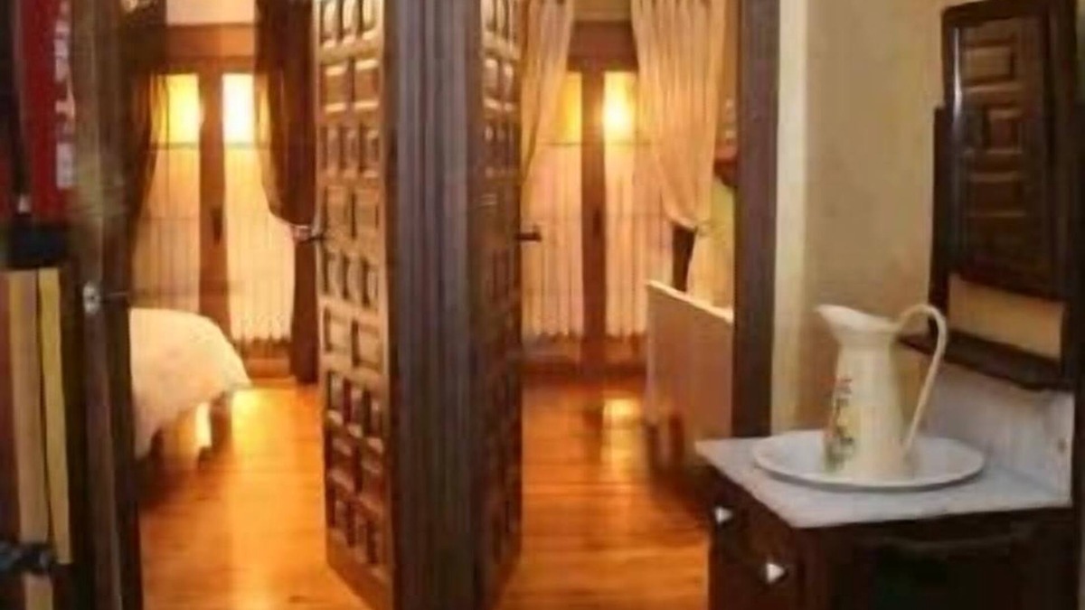 Quintanilla del Agua y Tordueles Cottage | Tía Rosa Rural Cottage for 10 people category 4 stars