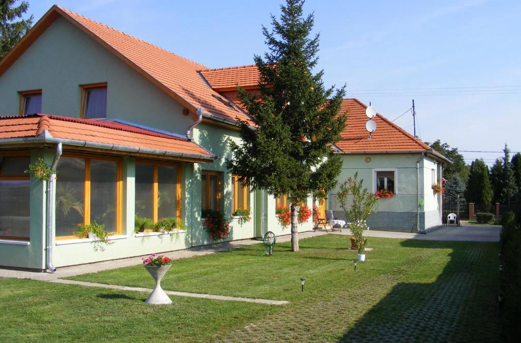 Bernecebarati House | Tünde Vendégház