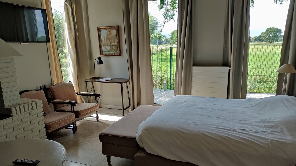Avelgem Hotel | ' t Bed en tafel