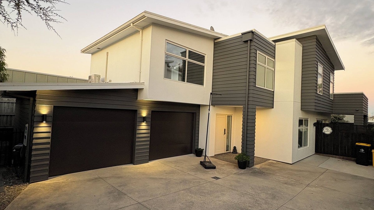 Papamoa Beach House | T Two Papamoa Beach - For the whole family!