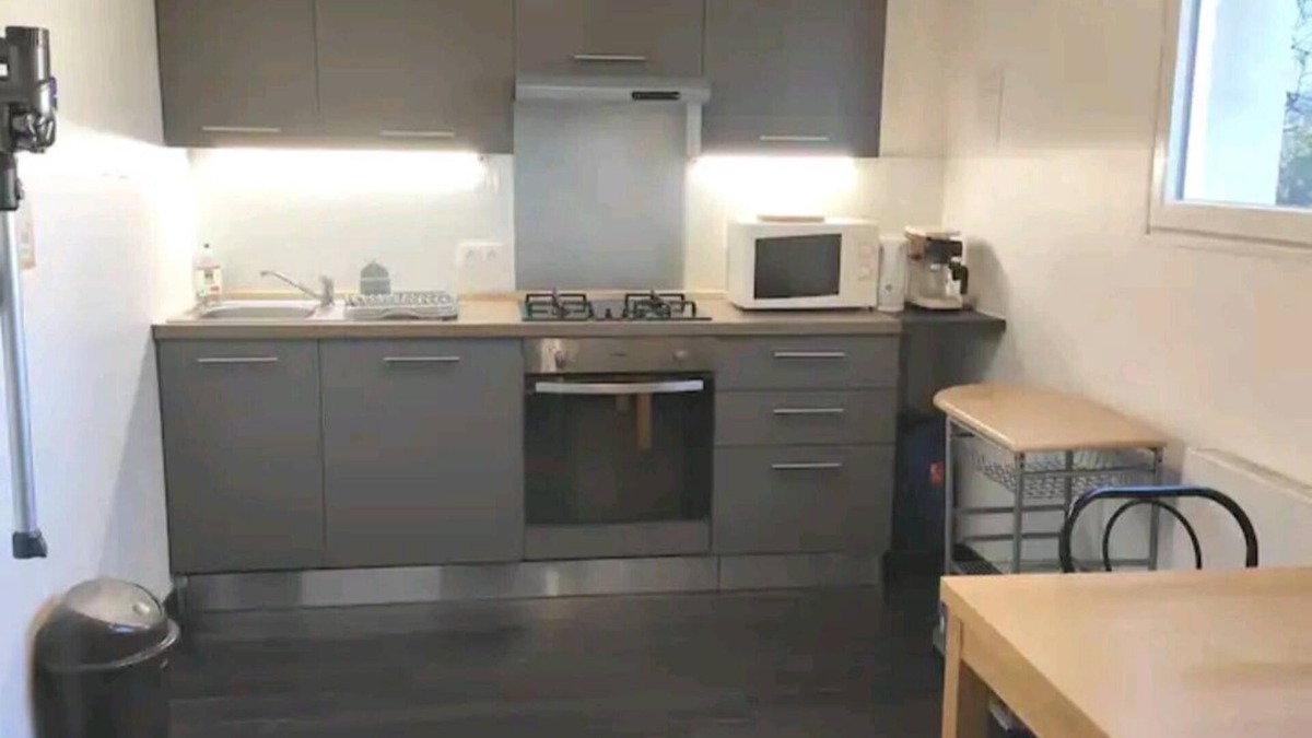 Baume-les-Dames Apartment | T1 Arrivé et Ménage Autonome
