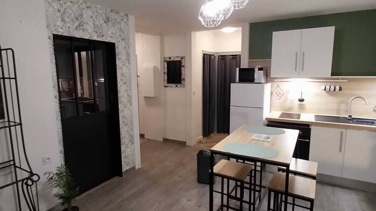 Centre Ville Apartment | T1 bis apartment near Place Centrale