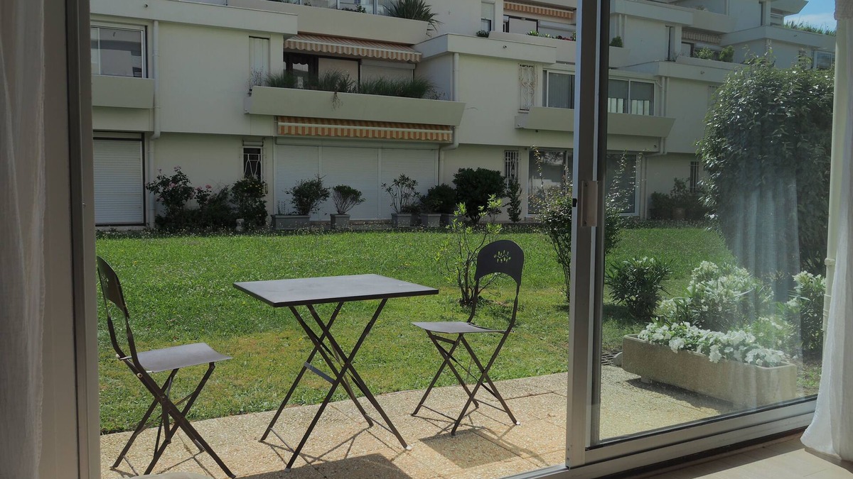 Biarritz Apartment | T1 of 30 M2 near the beach of the basques with private parking space