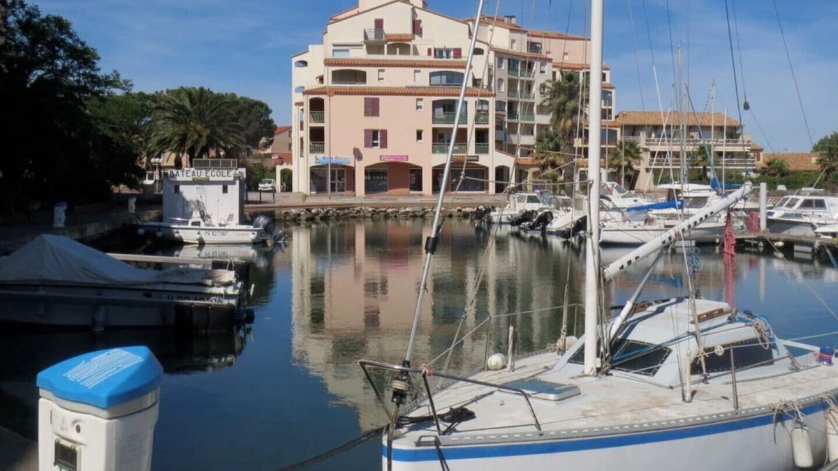 La Jetee Apartment | T2, 37m2 + 11m2 terrace, air-conditioned, sleeps 4. Canet Plage 66