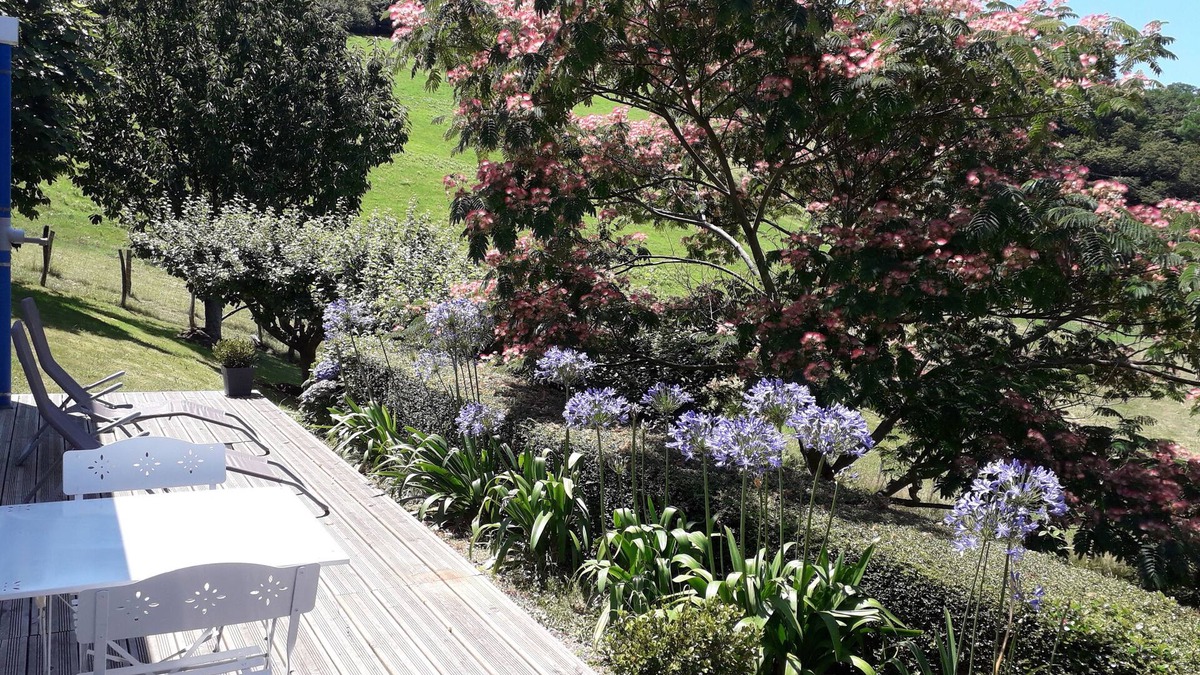 Urrugne Apartment | T2 apartment - 45 m2 - for holidays in URRUGNE near ST JEAN DE LUZ