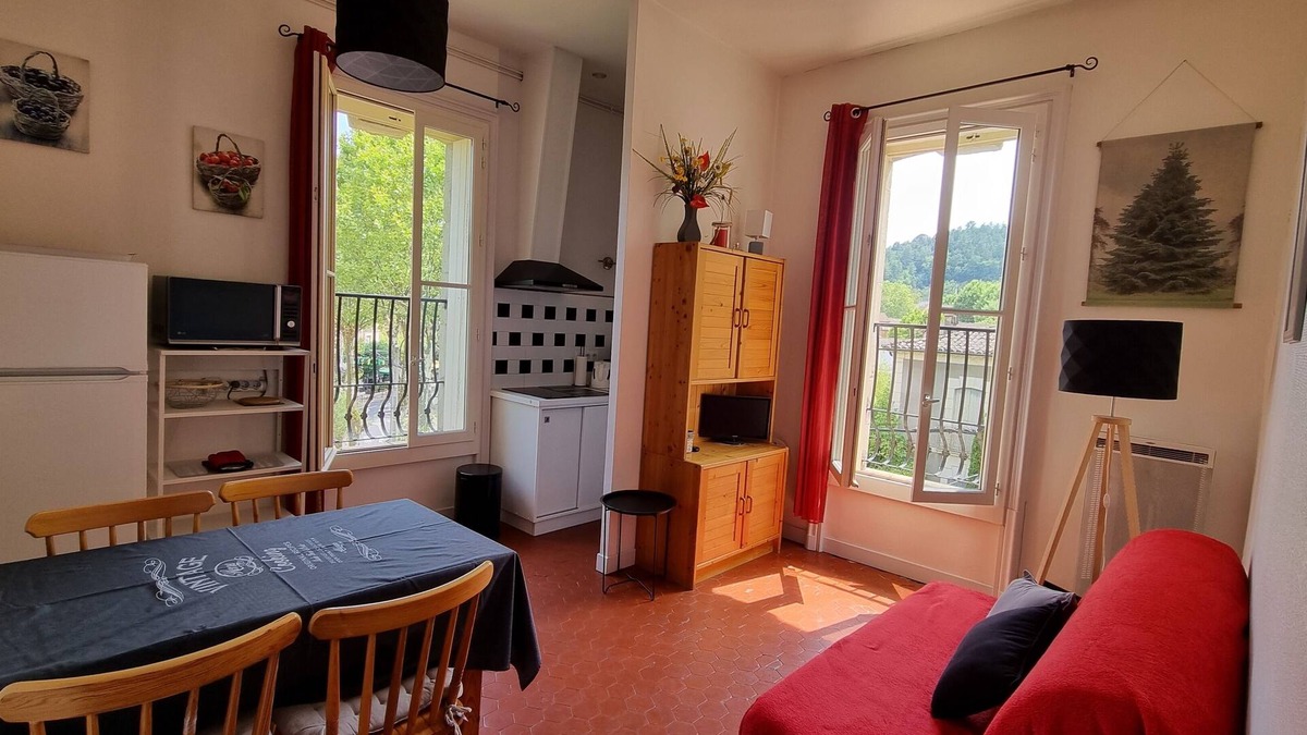 Lamalou-les-Bains Apartment | T2 apartments in charming villa 300m from the thermal baths