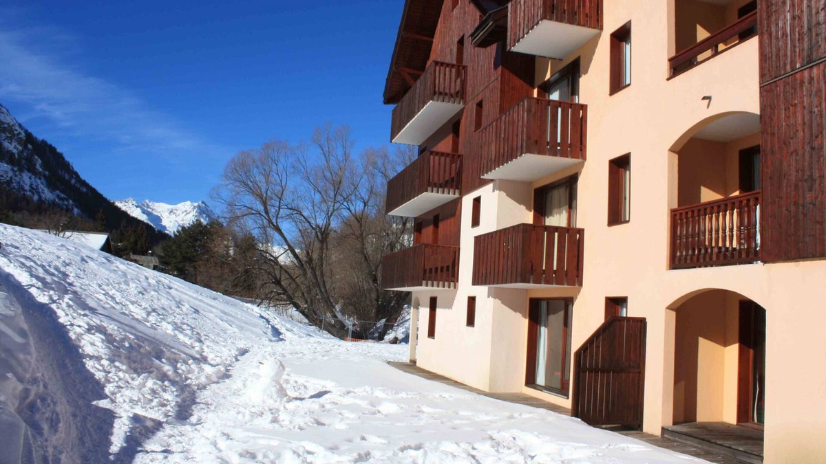 La Salle-les-Alpes Apartment | T2 at the foot of the slopes in Residence ALPAGA SERRE CHEVALIER 1400