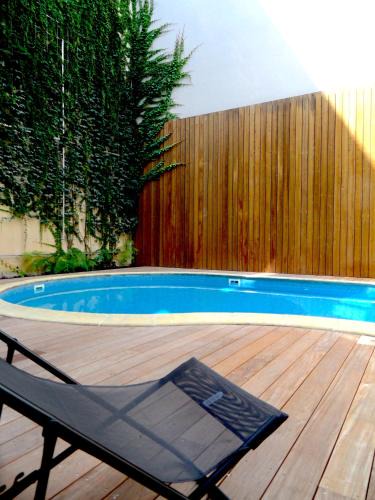 Hotel de Ville - Quinconces Bed & Breakfast | T2 bis luxe hyper centre piscine