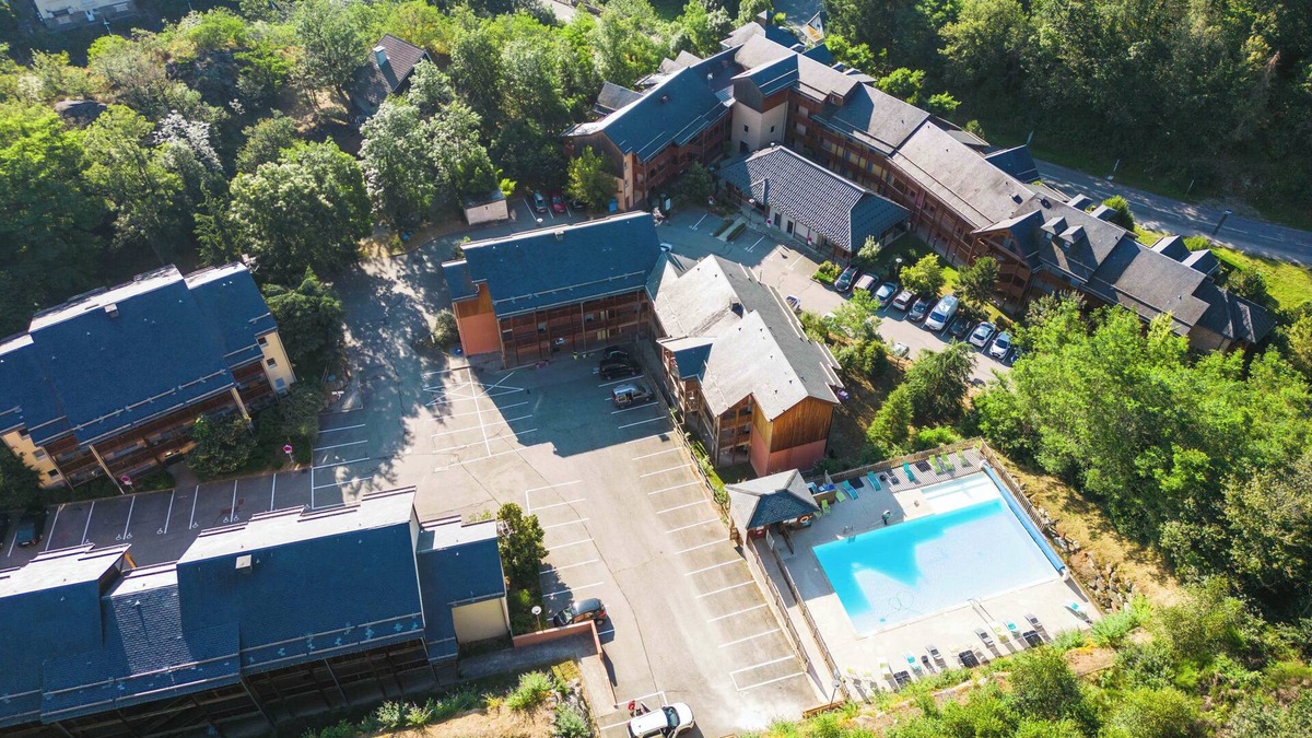 Ax-les-Thermes Condo | T2 climatisé | À proximité du centre | Piscine