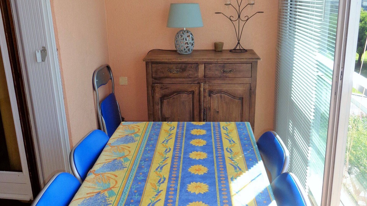 Sete Apartment | T2 + COIN NUIT AVEC PKG QUARTIER DES PLAGES