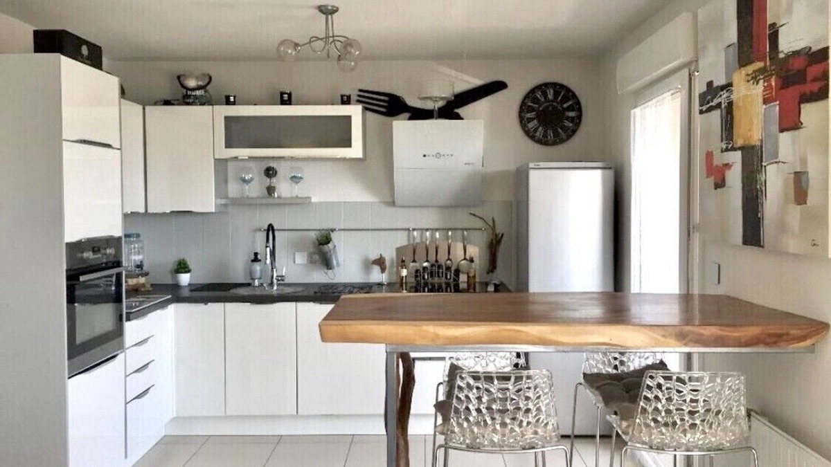 Sarrola-Carcopino Apartment | T2 good standing 10mins from Tahiti beach & Capitello