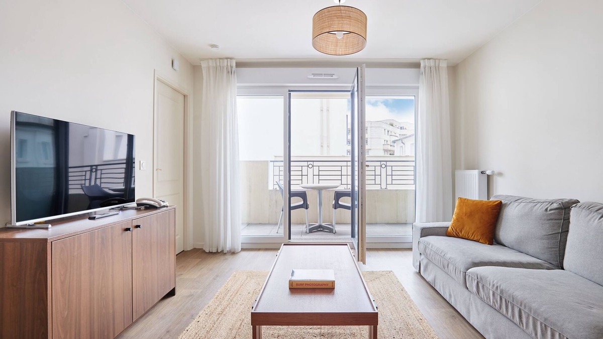 Levallois-Perret Condo | T2 moderne 4 pers. | Paris à 5 min de train