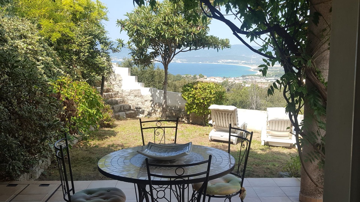 Grosseto-Prugna Apartment | T2 PORTICCIO CALME VUE MER TERRASSE ET JARDIN A 2MN DE LA PLAGE