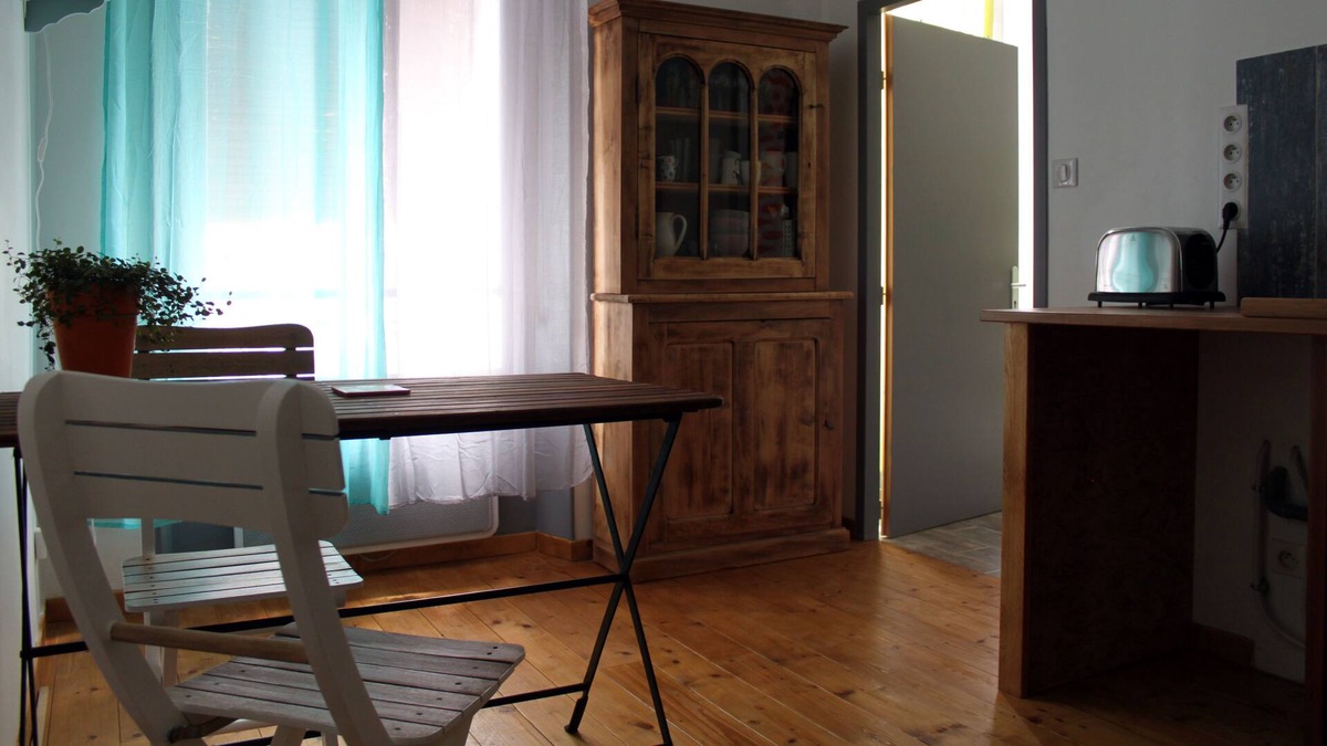 Centre Ville Apartment | T2 Quiet & Cozy -45 m2 City Center