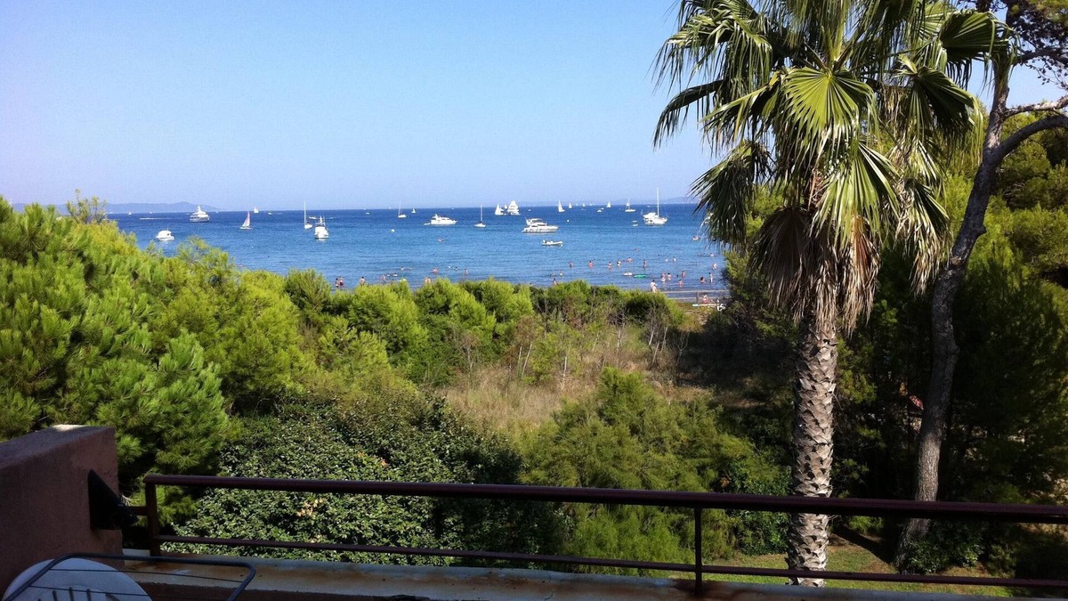 Giens Apartment | T2 sea view, 50m from giens beach