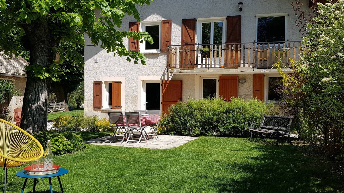 Gap Apartment | T2 single-storey apartment in house, Gap, quiet, view, gardens, free parking.