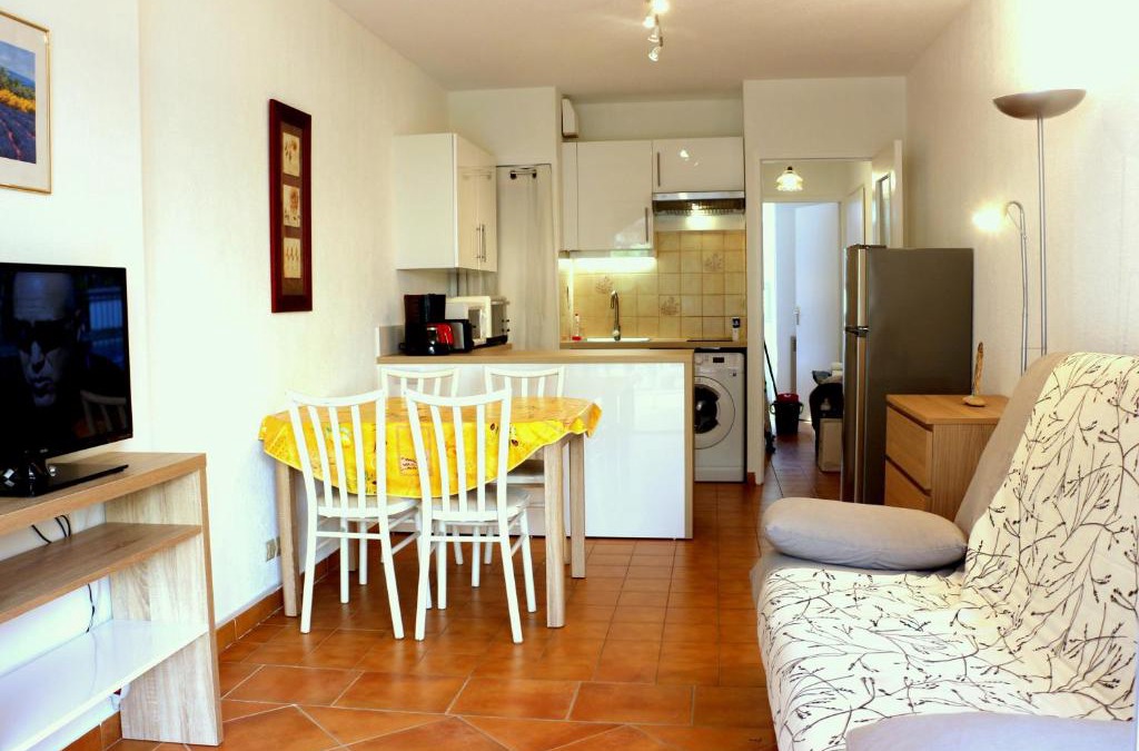 La Faviere Apartment | T2 Terrasse, Bormes Les Mimosas La Faviere, 5 Pers, 5 mn à pieds des plages et commerces