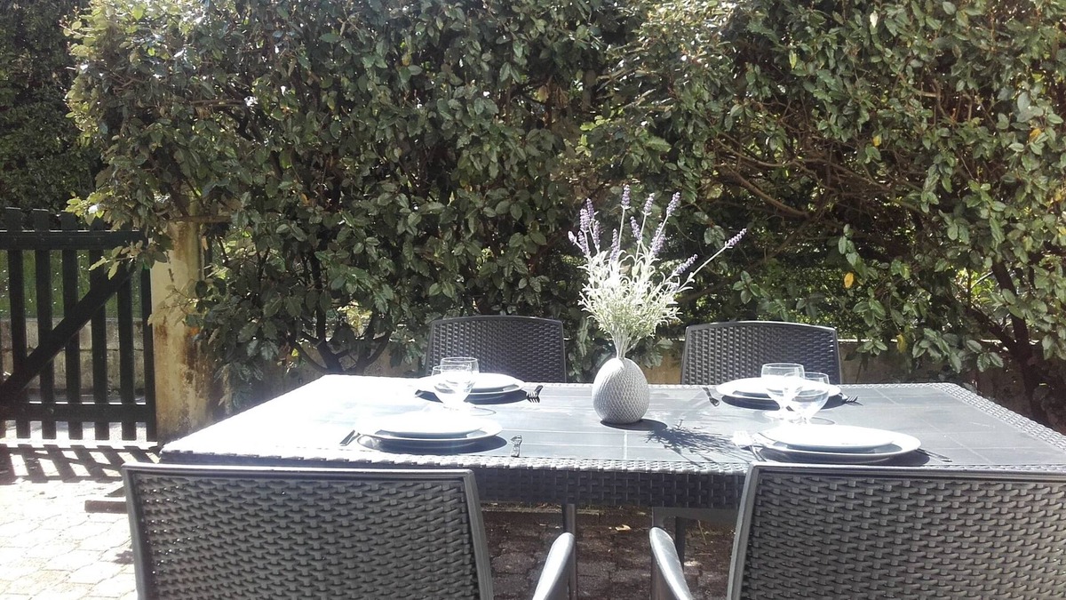 Hendaye Apartment | T2 with garden - Beach at 200m - Free private parking - Calm - South exposure