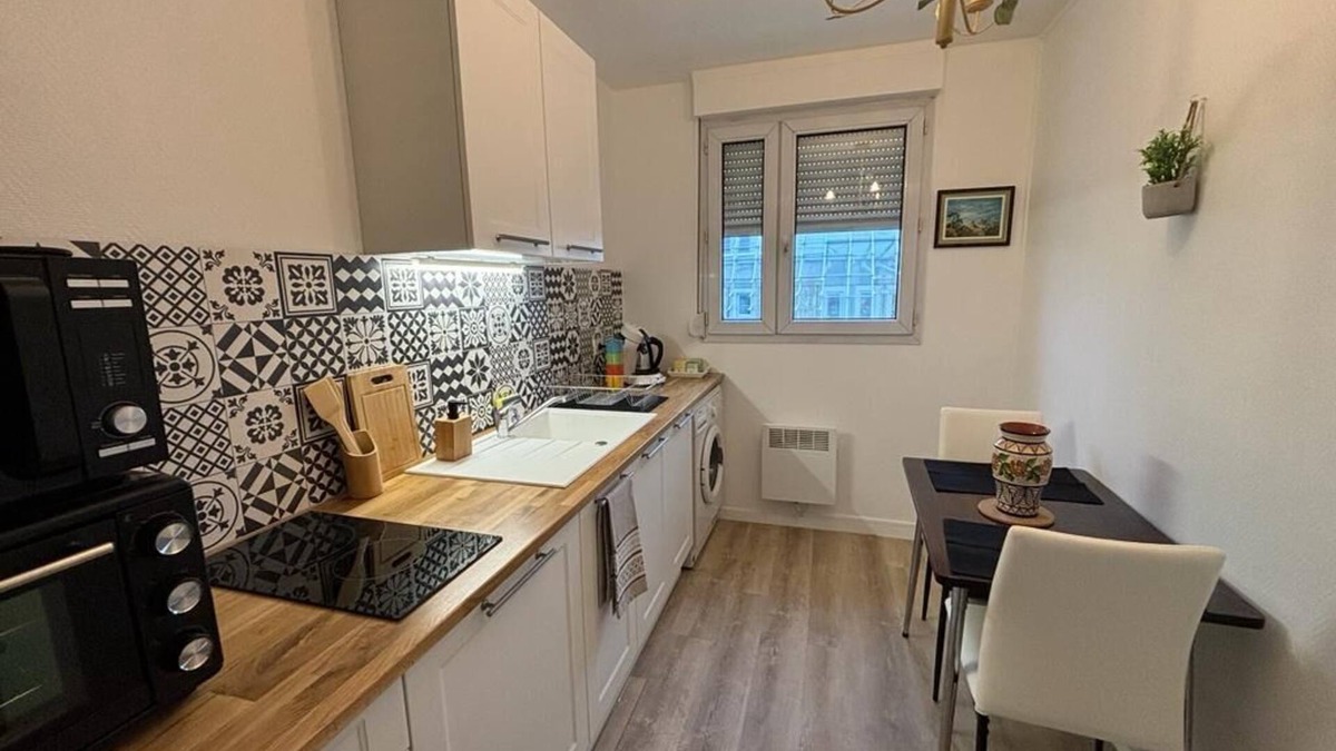Saint-Vincent Apartment | T3 Centre Ville au Pied de la Gare et du Centre Commercial Tout Inclus !