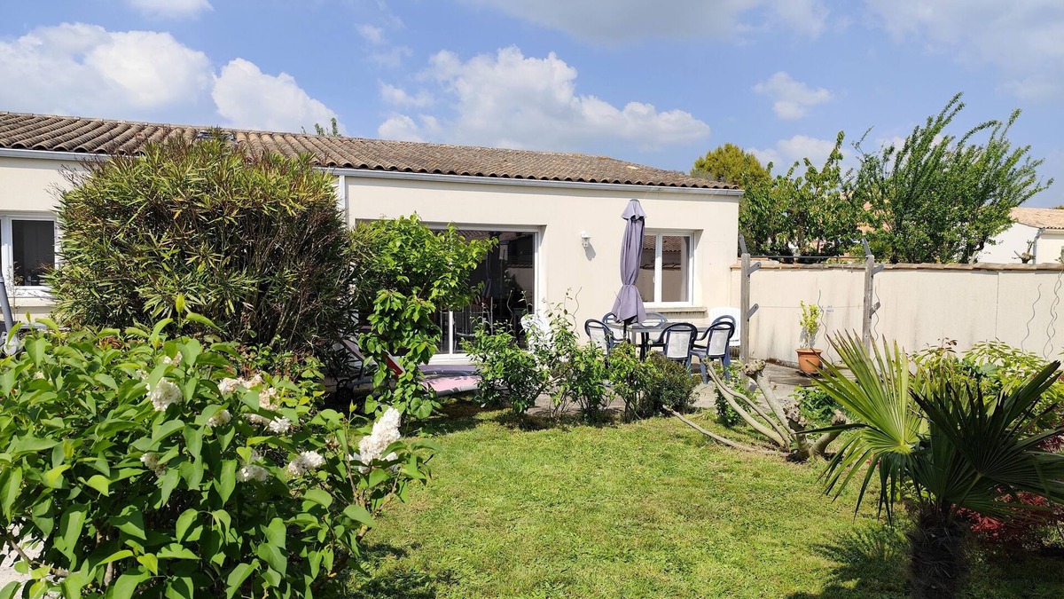Quartier des Boucholeurs House | T3 ground floor near beach and Thalasso