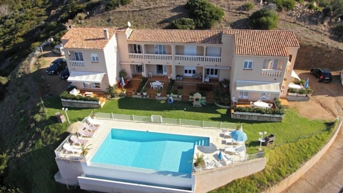 Appietto House | T3 N°2 GOLFE DE LAVA BORD DE MER AVEC PISCINE