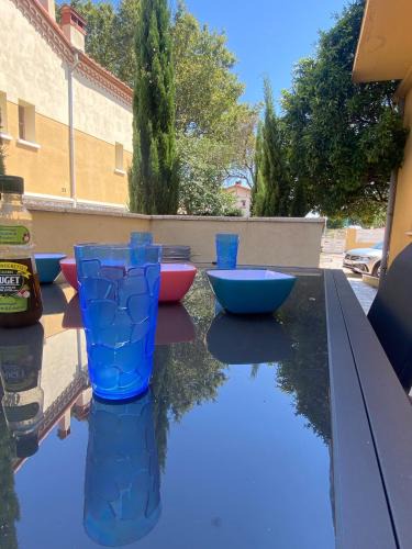 Saint-Hippolyte Apartment | T3 rdc, terrasse ombragée, parking avec portail