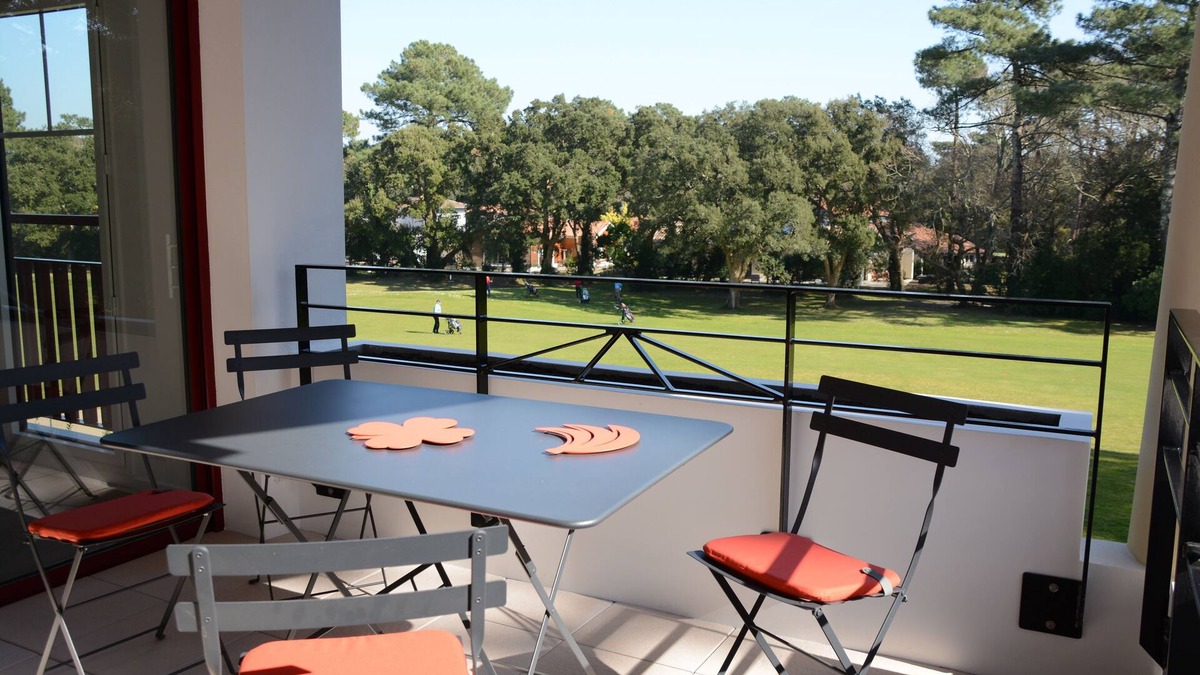Soorts-Hossegor Apartment | T3 STANDING APARTMENT ON GOLF COURSE