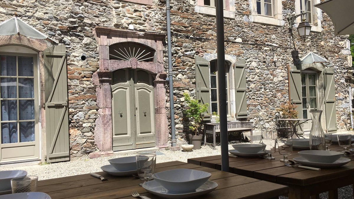 Bagneres-de-Luchon Apartment | T3 standing in the heart of Luchon (54m2 for 4 - 6 people)