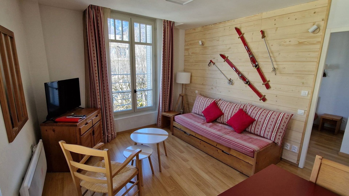 Bagneres-de-Luchon Apartment | T3 town center Bagnères-de-Luchon - LL/SL