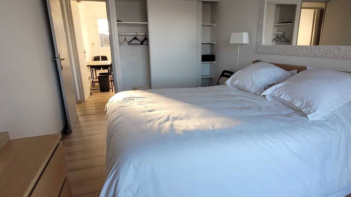 Istres Apartment | T3 with nice view. Calm. Ideal for lovers