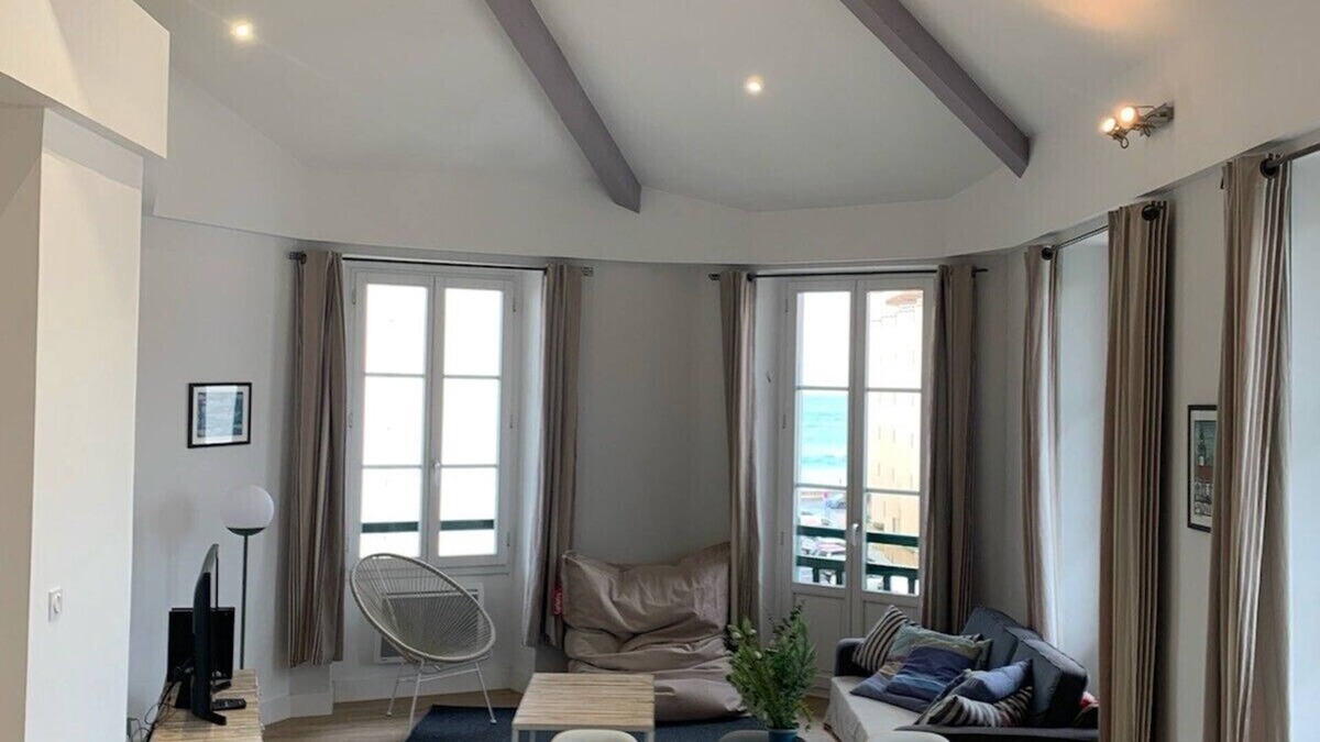 Hendaye Apartment | T4, Pays Basque, sea mountain, Hendaye, 50m beach, bright and design, new