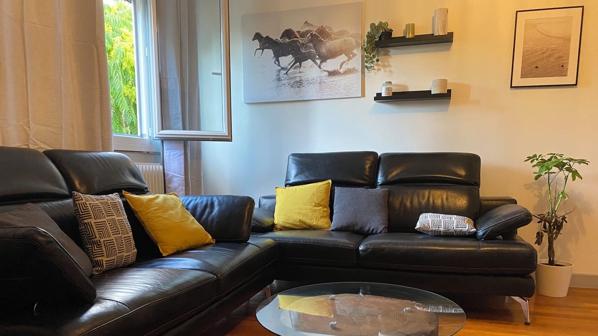 Vassieux - Crepieux Apartment | T4 Très Bien Situé et Equipé Avec un Parking Sécurisé à 3 km de Lyon