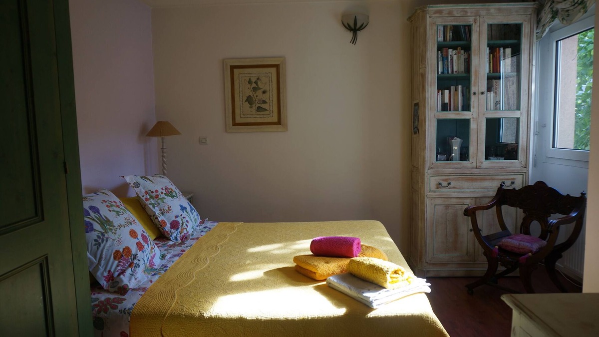 Vaise Apartment | T5 in quiet town very equipped with WIFI Balcony 4 bedrooms 7 beds capacity