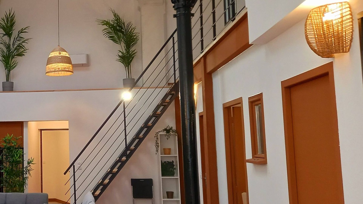 Valence Apartment | T5 L'atelier Insolite Plein Centre Wifi