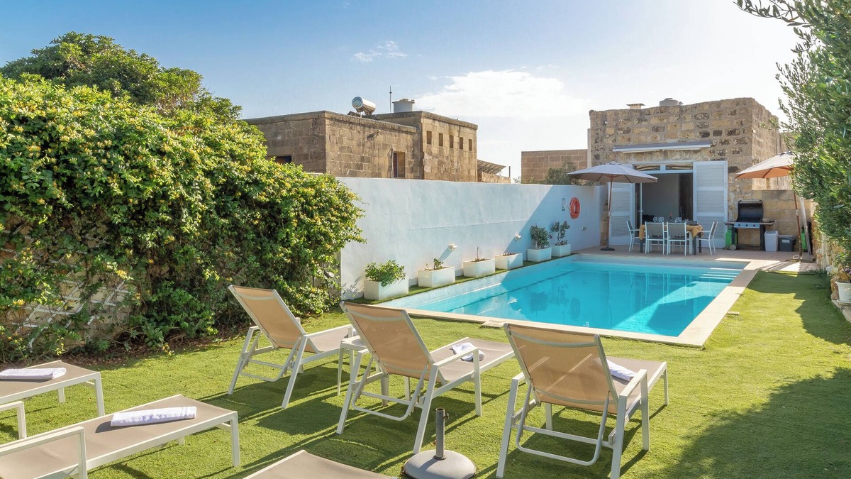 San Lawrenz House | Ta'Patee Pool Farmhouse in Gozo, Kercem Gozo, Malta