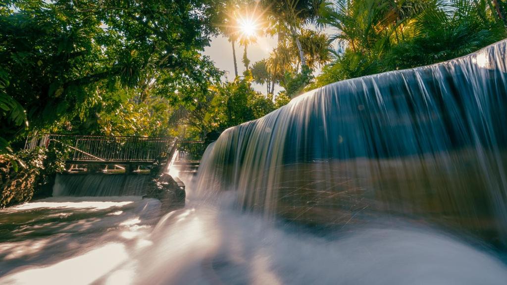 Arenal Hot Springs Resort | Tabacón Thermal Resort & Spa
