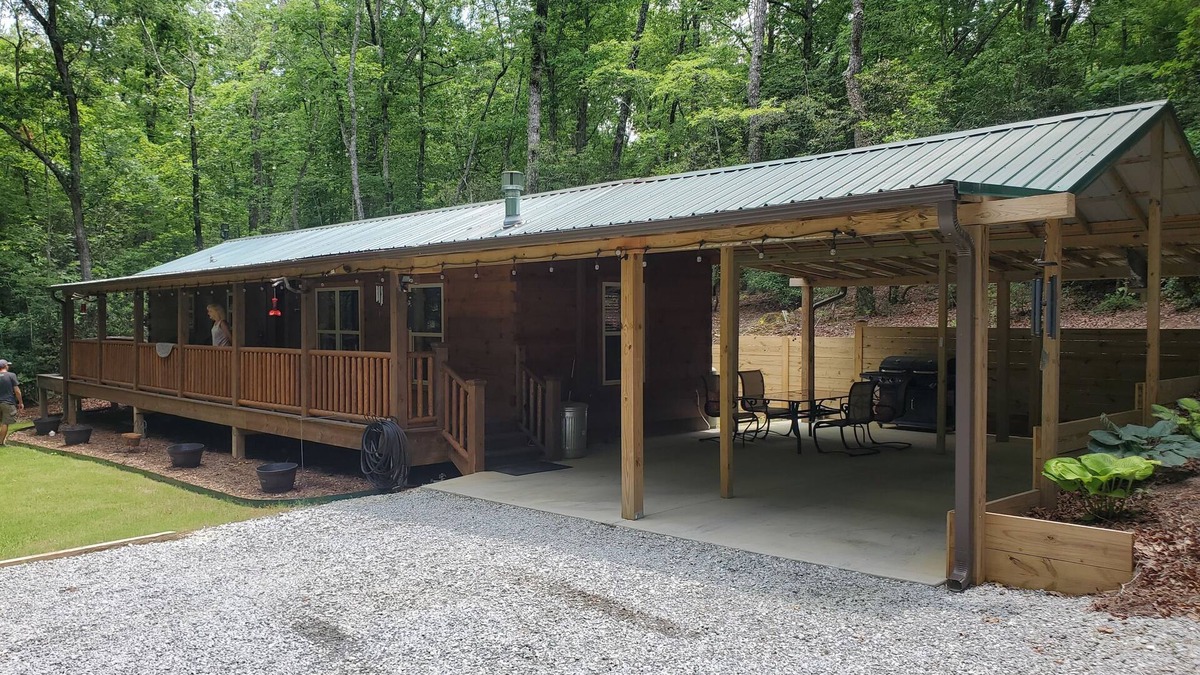 Pickens Cabin | Table Rock Retreat. Cozy cabin with hot tub