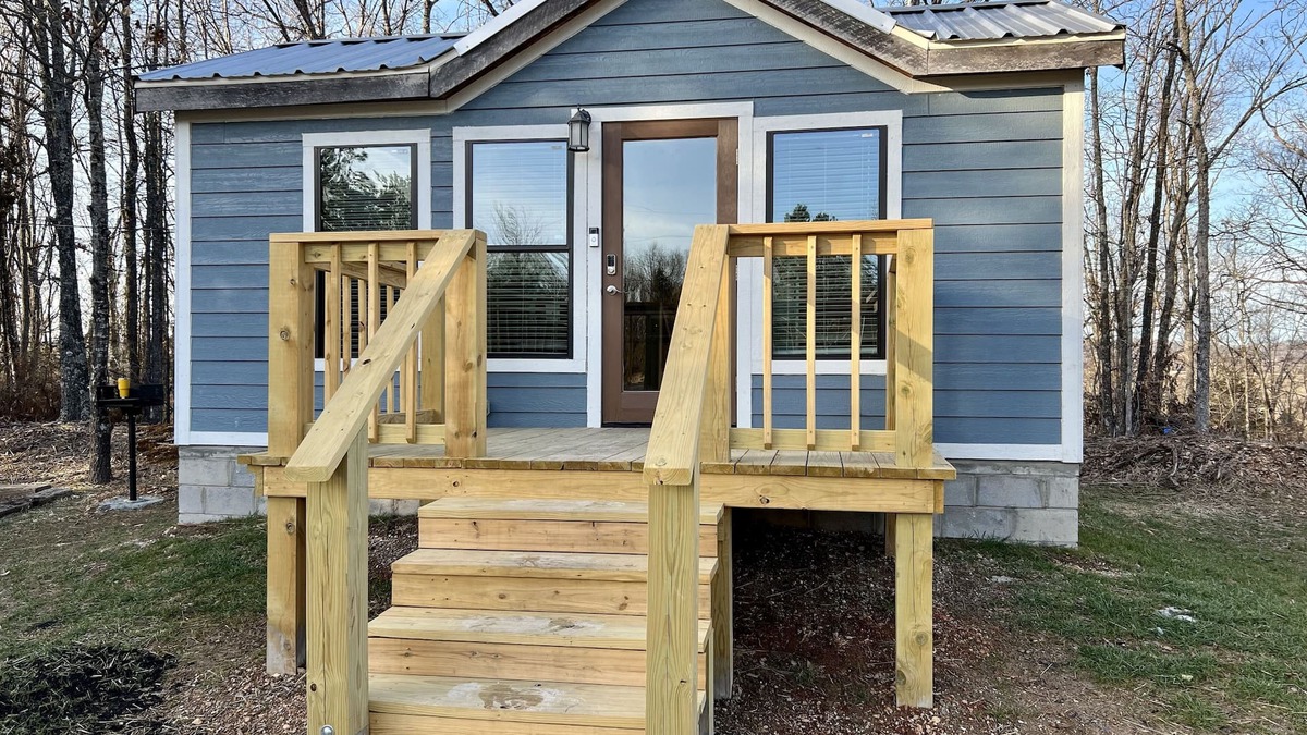 Eagle Rock Cabin | Table Rock Tiny Homes Rock Creek Cabin